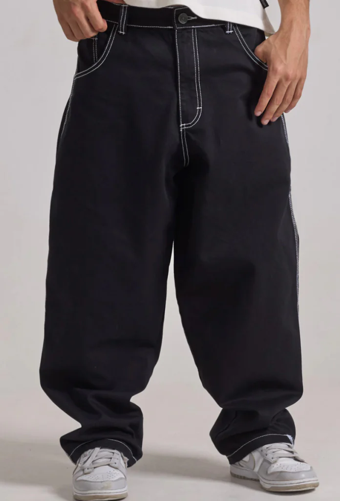 CALÇA SARJA PRETA 4